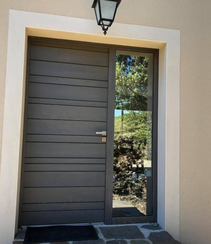 fabrication porte PVC Uzès